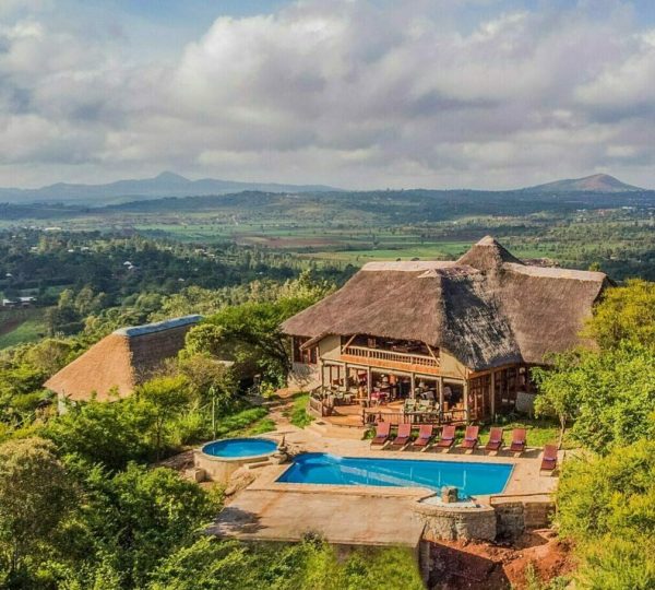 Ngorongoro Lodge Tendato nella Foresta