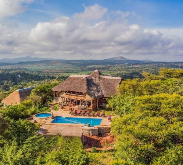 Ngorongoro Lodge Tendato nella Foresta