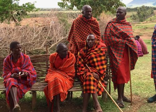 Incontrare il Popolo Masaï nella riserva nazionale del Serengeti e del Masaï Mara